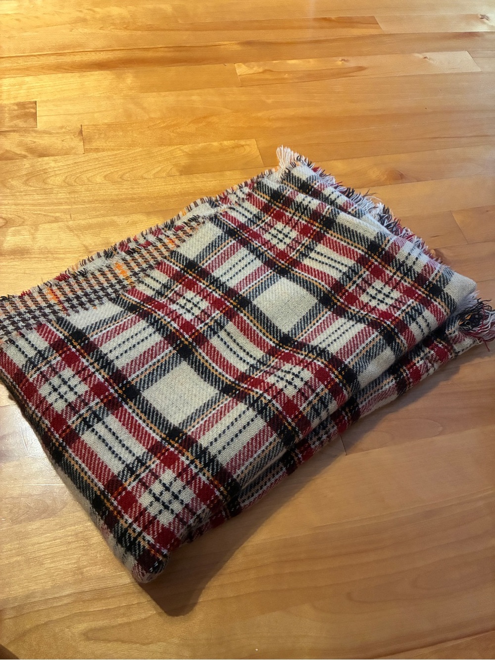 Cozy Plaid Throw Blanket in Red and Cream - Soft Home Accent